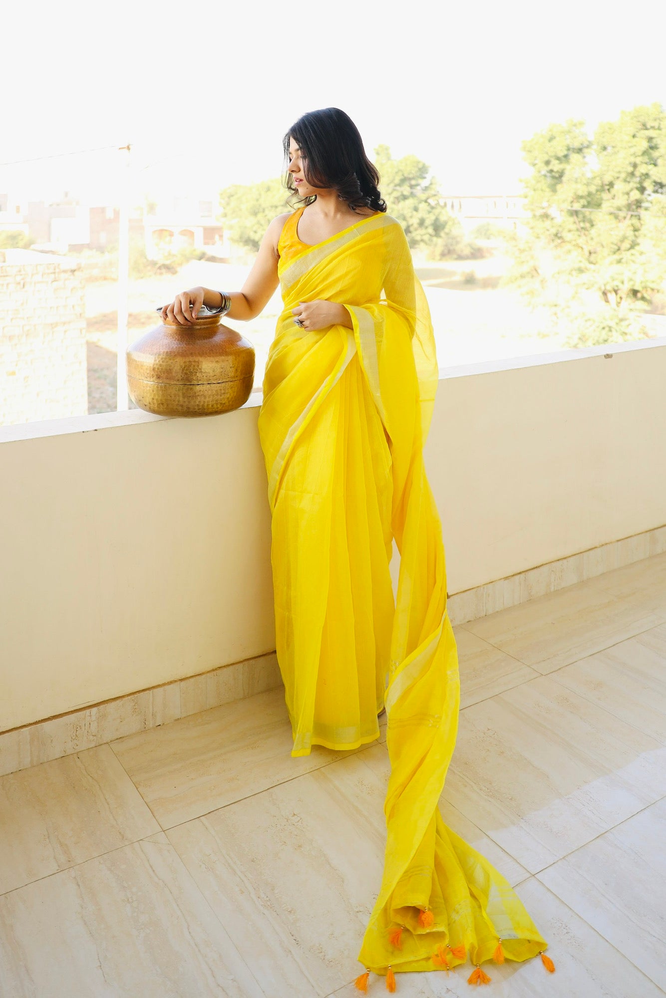 Surajmukhi Handloom Cotton Saree (With Stitched Brocade Blouse)